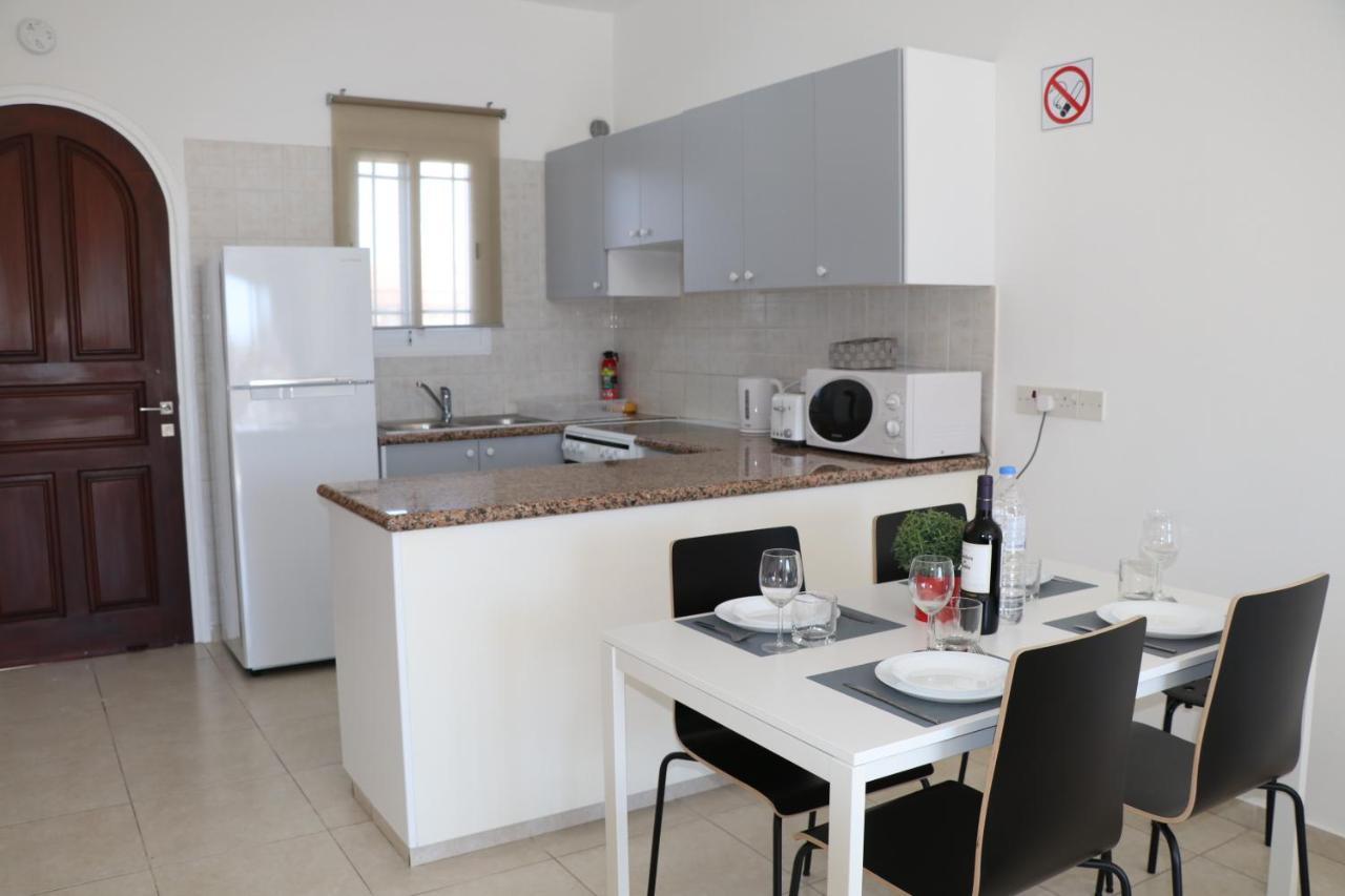 Cyking 2 Bed Apartment With Pool & 10 Min To Beach Pafos Exterior foto